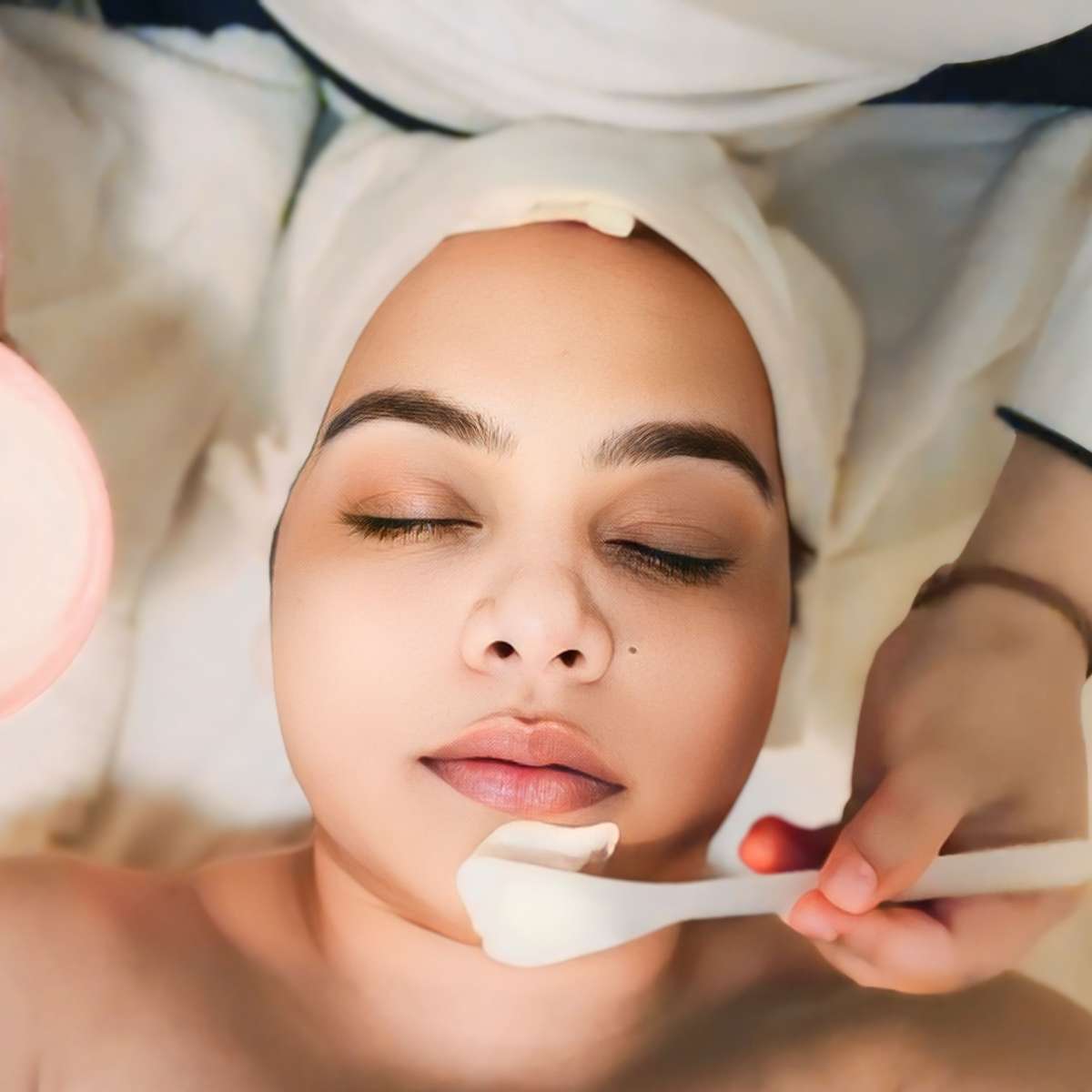 Facials at Sammohak Salon, Jaipur