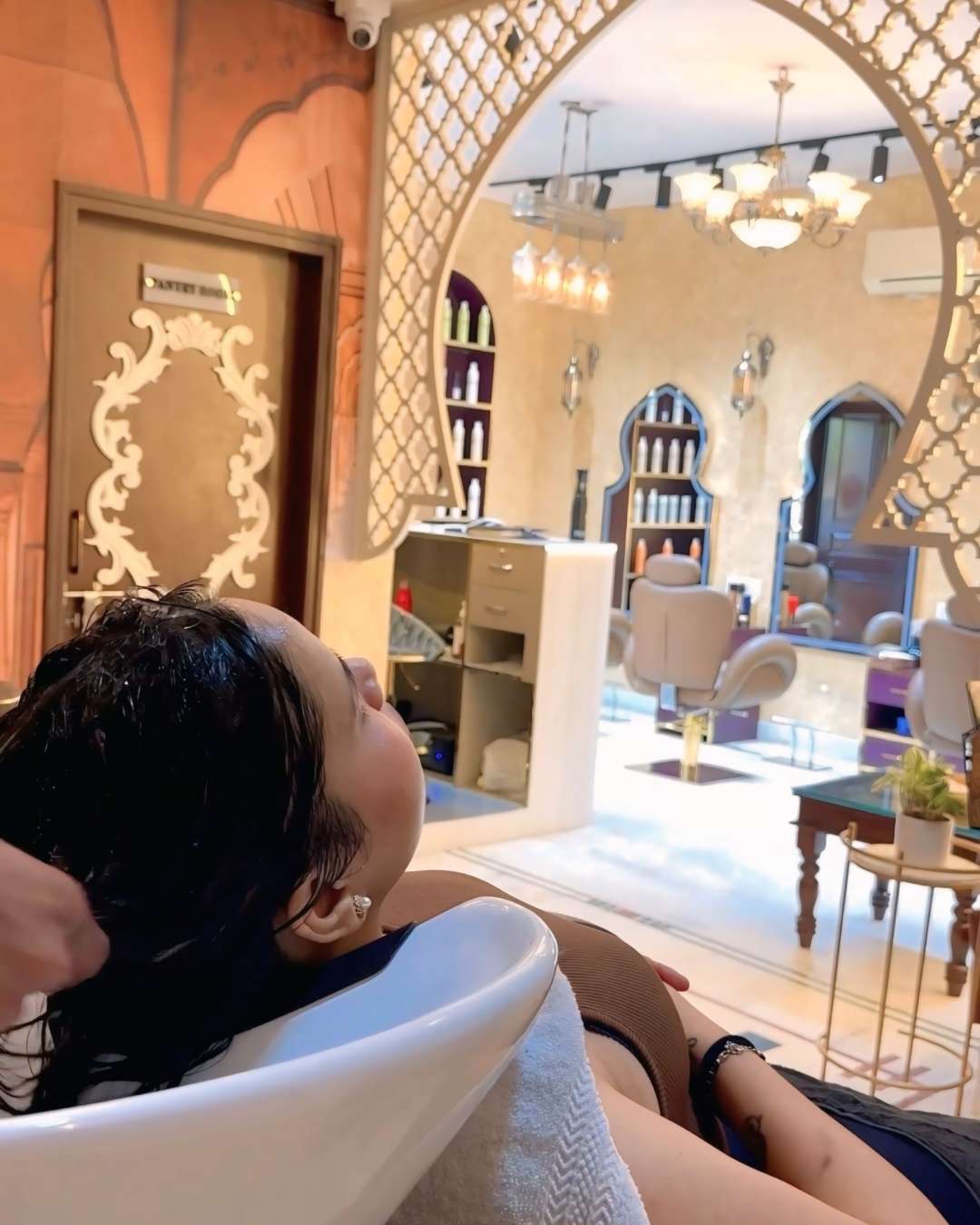 5 Signs Your Hair Is Begging for a Luxury Hair Spa